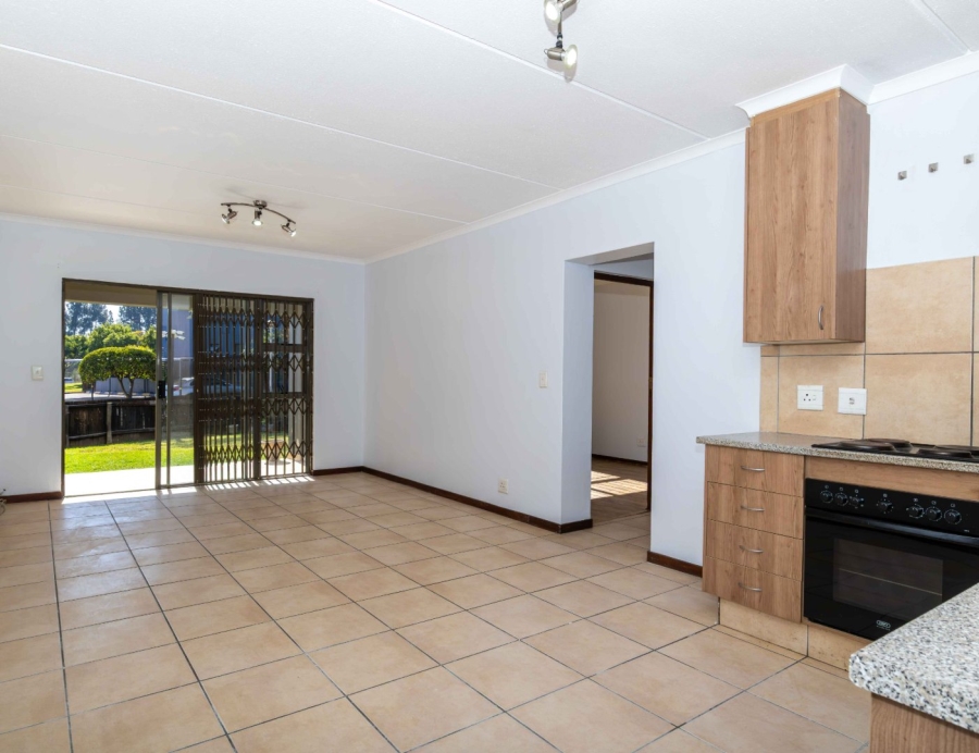 1 Bedroom Property for Sale in Greenstone Hill Gauteng