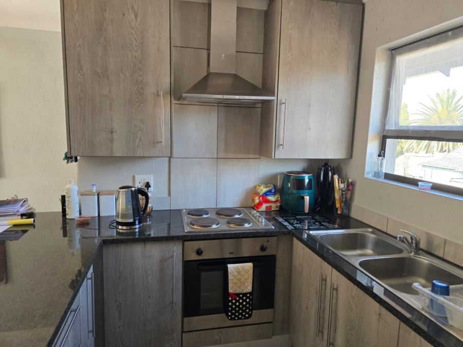 To Let 2 Bedroom Property for Rent in Beyers Park Gauteng