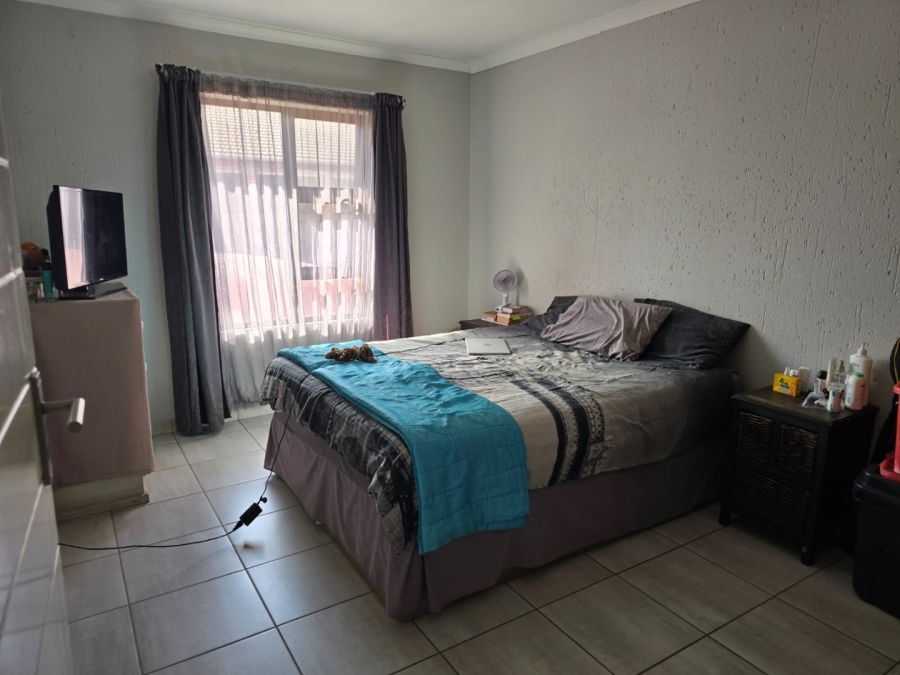 To Let 2 Bedroom Property for Rent in Beyers Park Gauteng