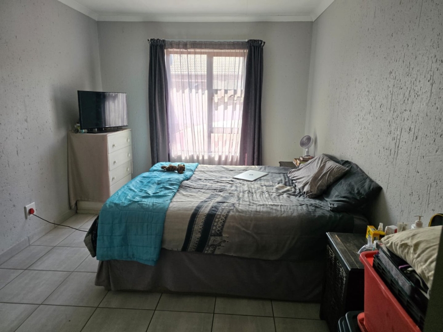 To Let 2 Bedroom Property for Rent in Beyers Park Gauteng