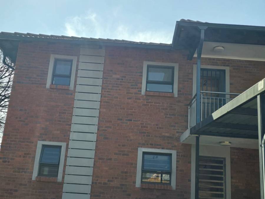 To Let 2 Bedroom Property for Rent in Beyers Park Gauteng