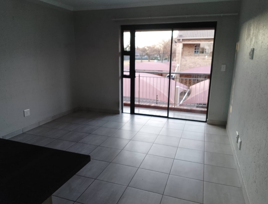 To Let 2 Bedroom Property for Rent in Beyers Park Gauteng