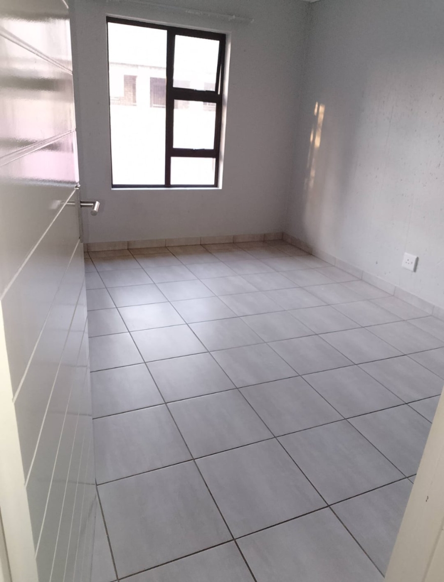 To Let 2 Bedroom Property for Rent in Beyers Park Gauteng