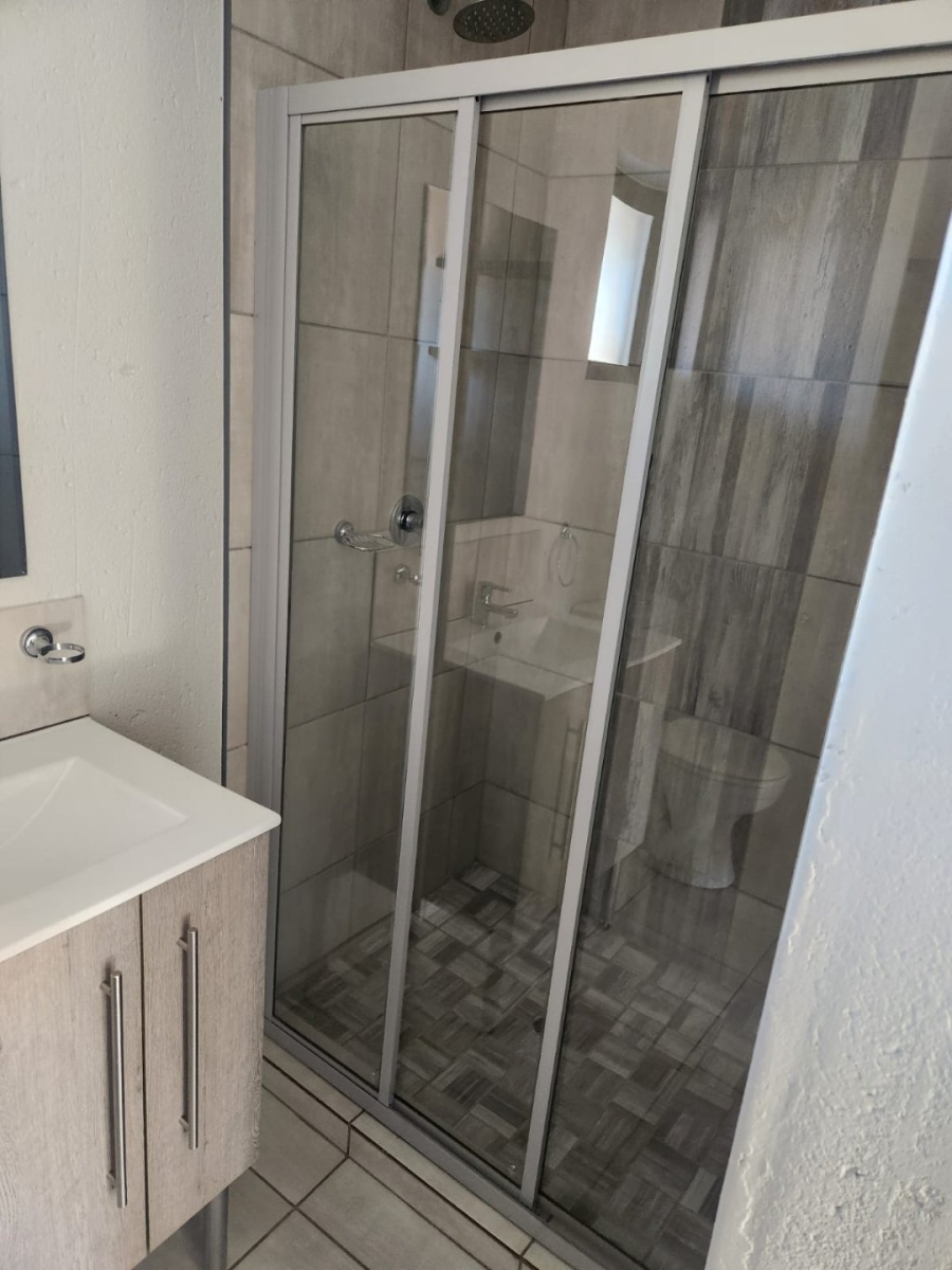 To Let 2 Bedroom Property for Rent in Beyers Park Gauteng