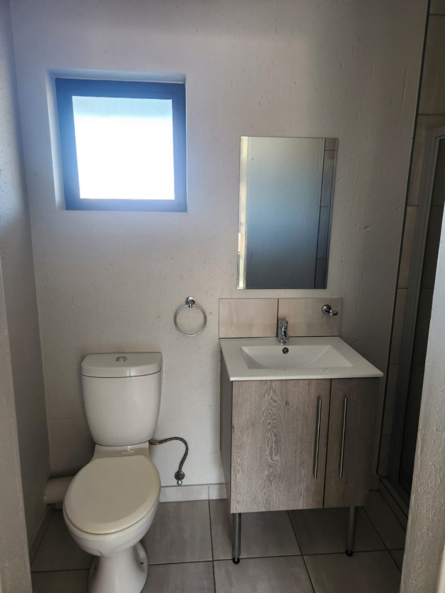 To Let 2 Bedroom Property for Rent in Beyers Park Gauteng