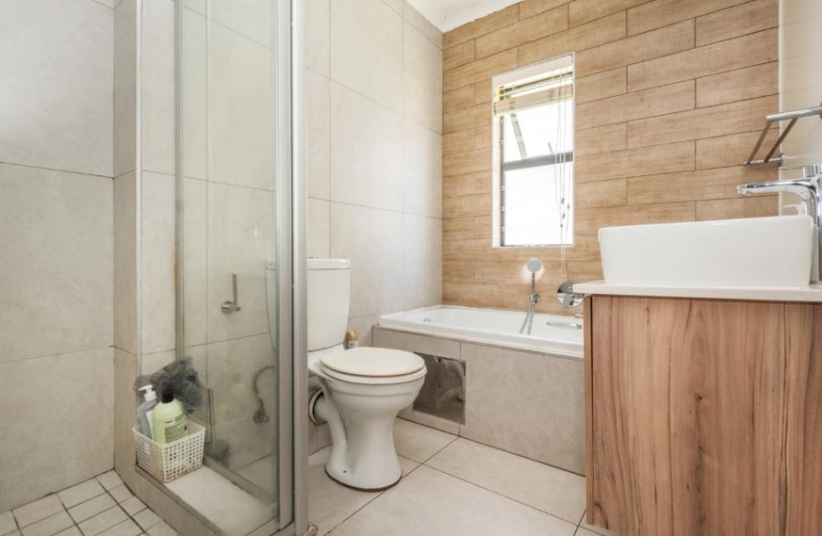3 Bedroom Property for Sale in Modderfontein Gauteng