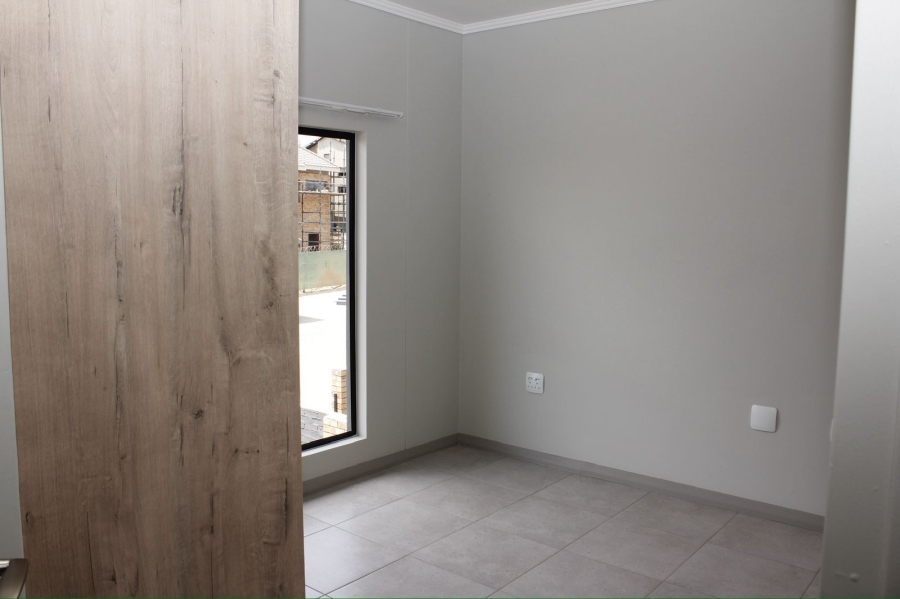 3 Bedroom Property for Sale in Rooihuiskraal North Gauteng