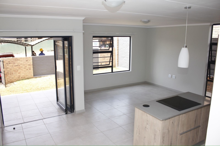 3 Bedroom Property for Sale in Rooihuiskraal North Gauteng