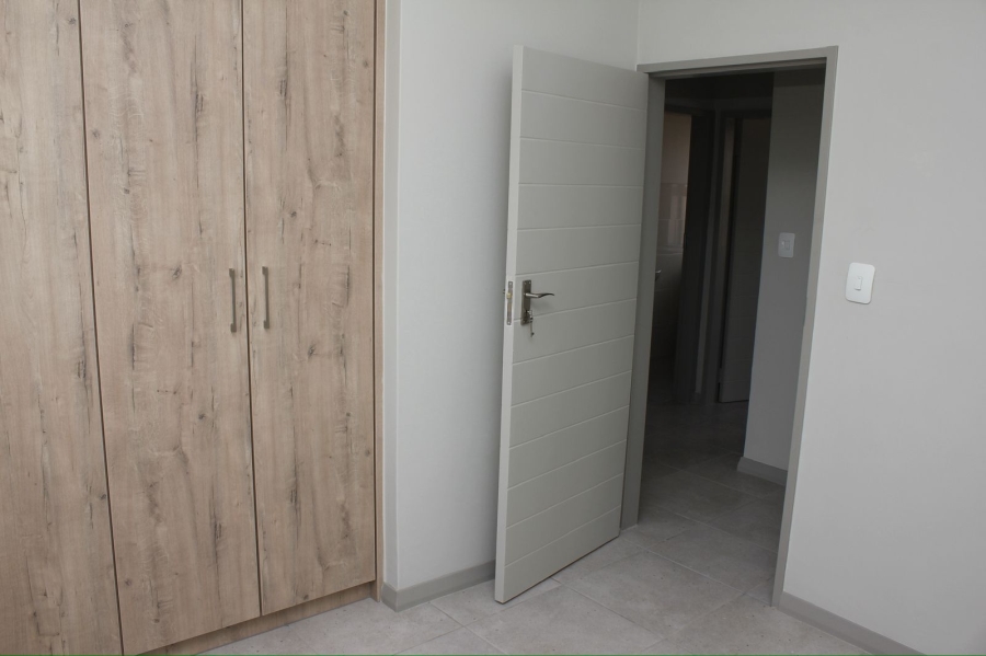 3 Bedroom Property for Sale in Rooihuiskraal North Gauteng