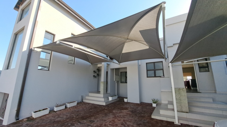 To Let 2 Bedroom Property for Rent in Primrose Hill Gauteng