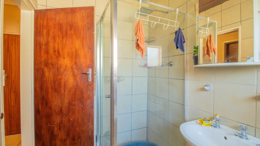3 Bedroom Property for Sale in Bonaero Park Gauteng