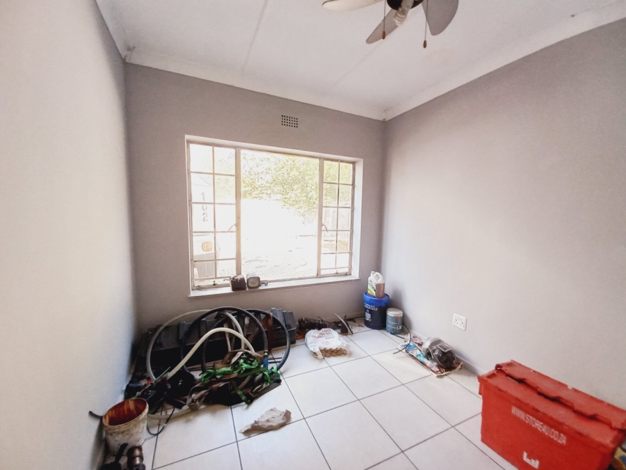 3 Bedroom Property for Sale in Edenvale Central Gauteng