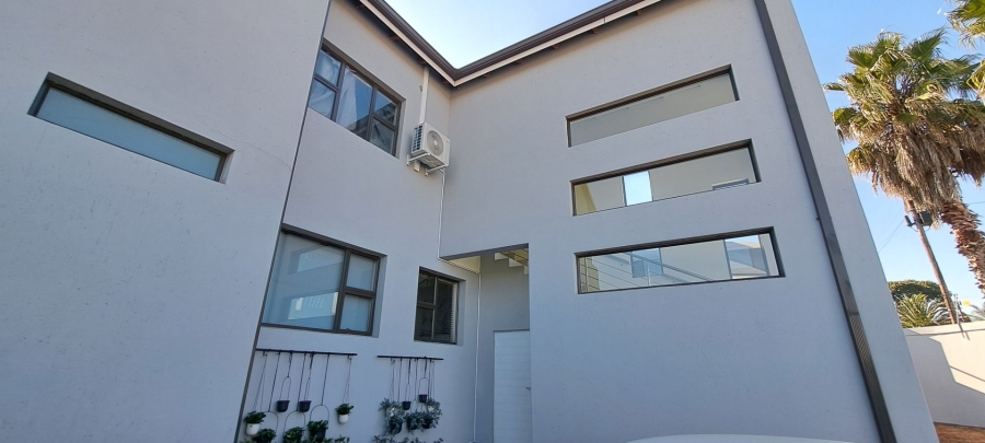 To Let 2 Bedroom Property for Rent in Primrose Hill Gauteng