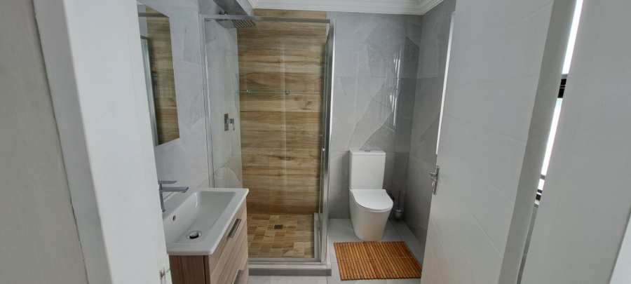 To Let 2 Bedroom Property for Rent in Primrose Hill Gauteng