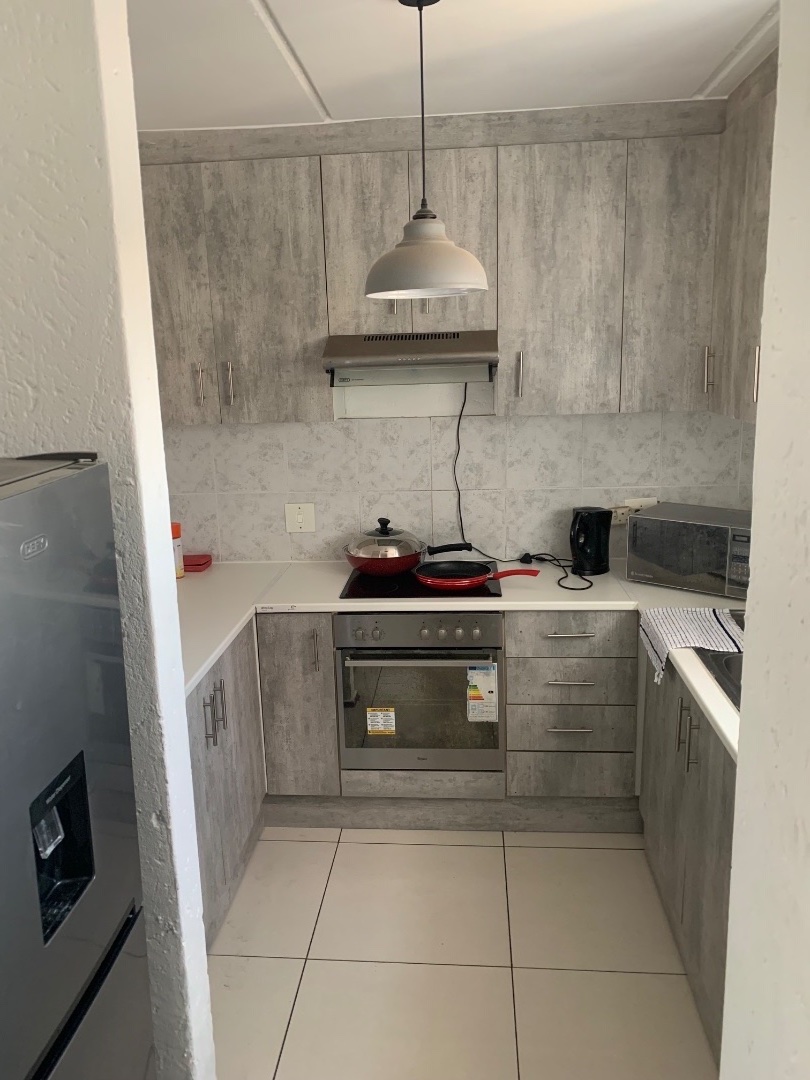 2 Bedroom Property for Sale in Mulbarton Gauteng