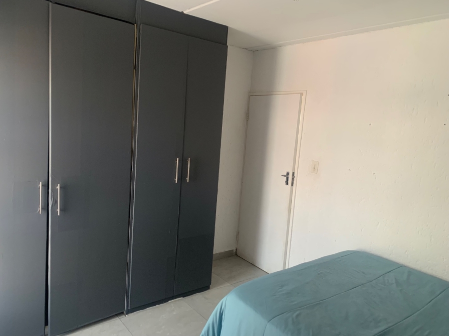2 Bedroom Property for Sale in Mulbarton Gauteng