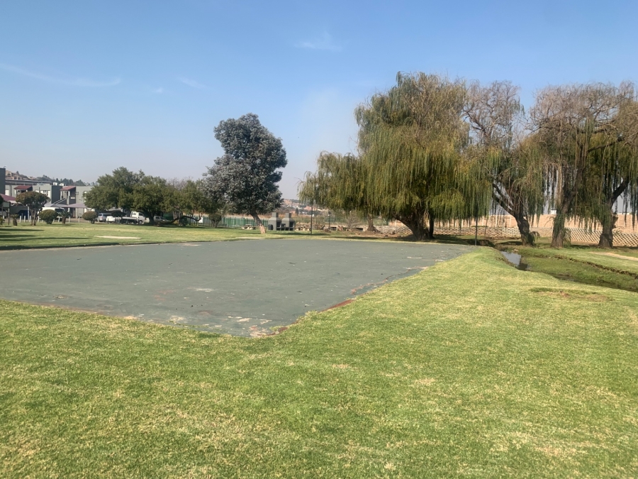 2 Bedroom Property for Sale in Mulbarton Gauteng