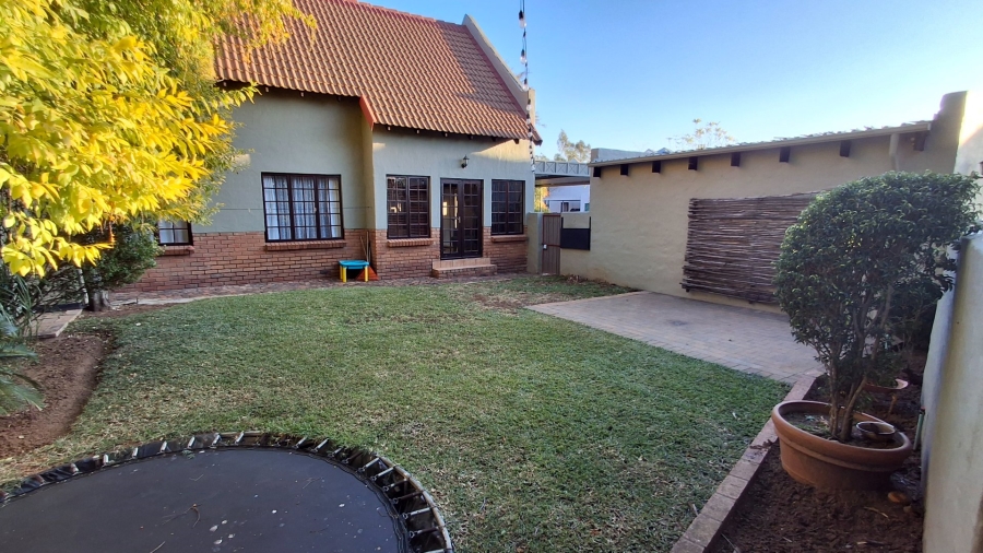3 Bedroom Property for Sale in Equestria Gauteng