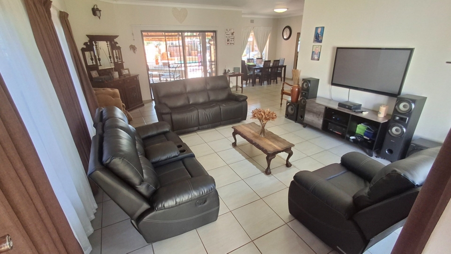 4 Bedroom Property for Sale in Sinoville Gauteng
