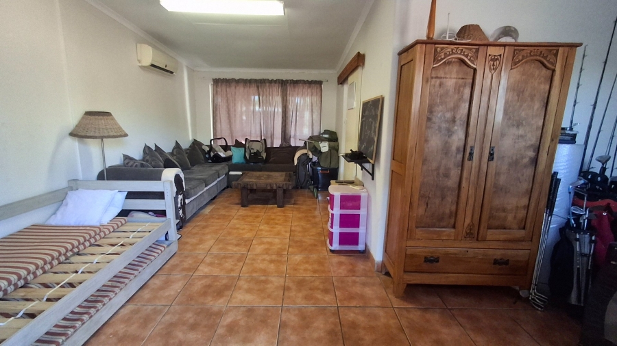4 Bedroom Property for Sale in Sinoville Gauteng