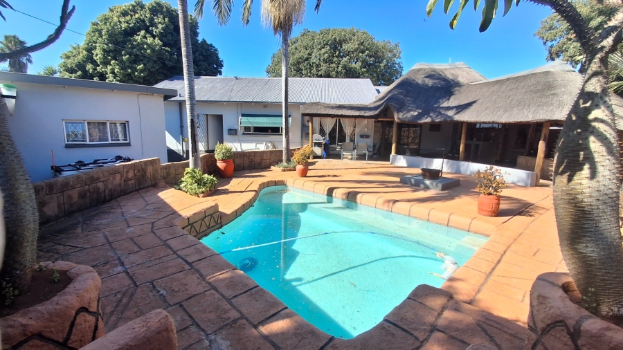 4 Bedroom Property for Sale in Sinoville Gauteng