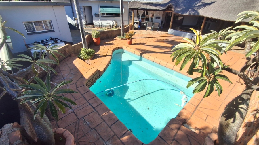 4 Bedroom Property for Sale in Sinoville Gauteng