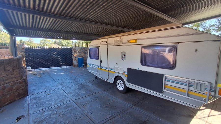 4 Bedroom Property for Sale in Sinoville Gauteng