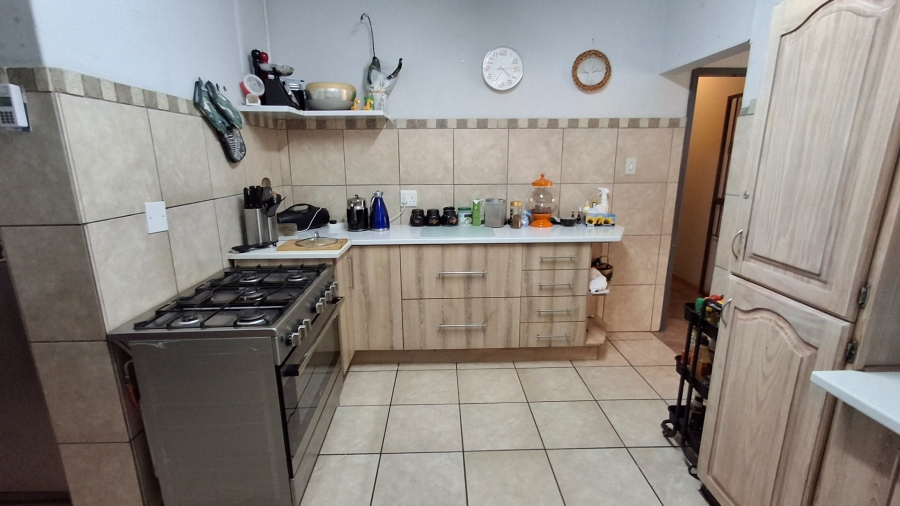 4 Bedroom Property for Sale in Sinoville Gauteng