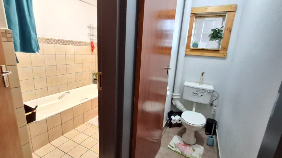 4 Bedroom Property for Sale in Sinoville Gauteng