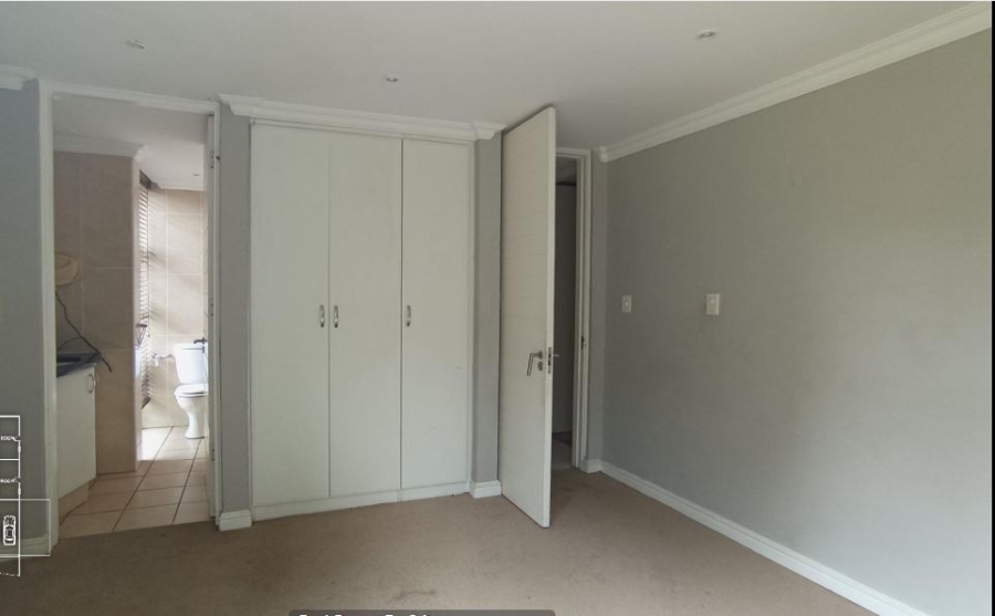 8 Bedroom Property for Sale in Kyalami Estates Gauteng