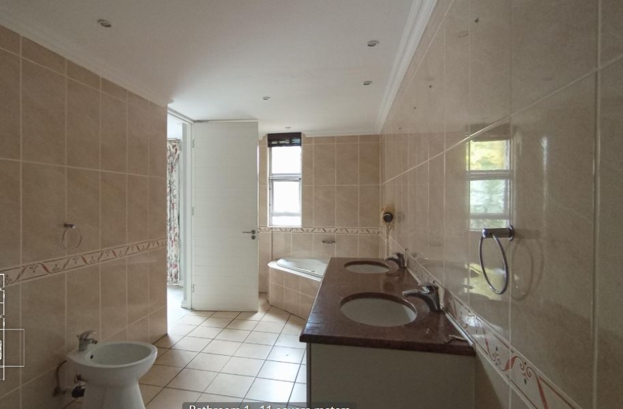 8 Bedroom Property for Sale in Kyalami Estates Gauteng