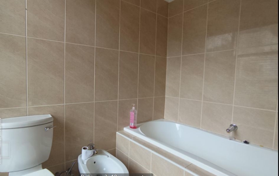8 Bedroom Property for Sale in Kyalami Estates Gauteng