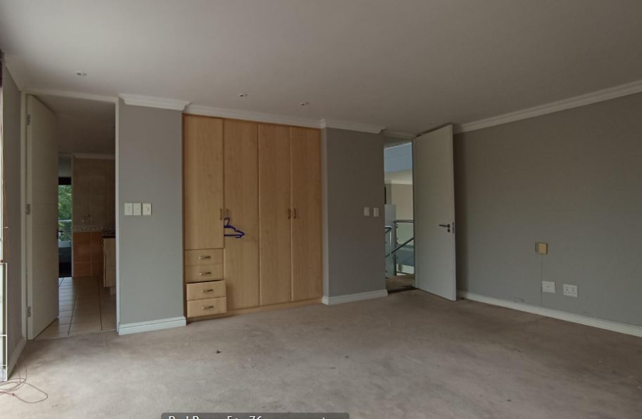 8 Bedroom Property for Sale in Kyalami Estates Gauteng