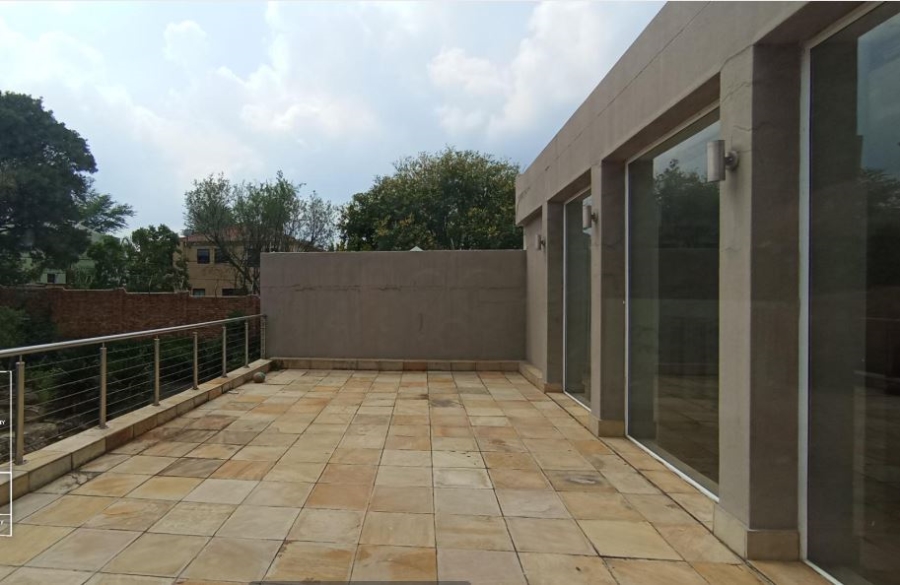 8 Bedroom Property for Sale in Kyalami Estates Gauteng