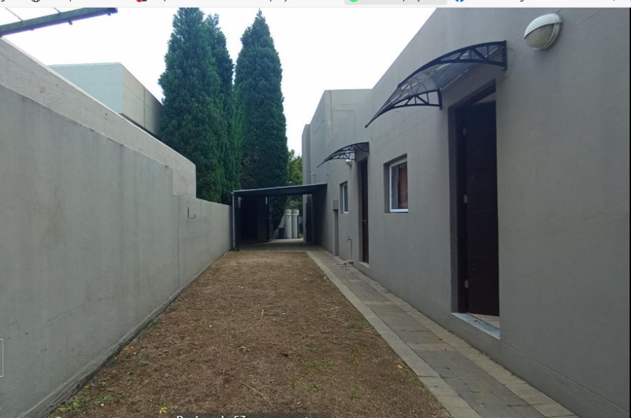 8 Bedroom Property for Sale in Kyalami Estates Gauteng