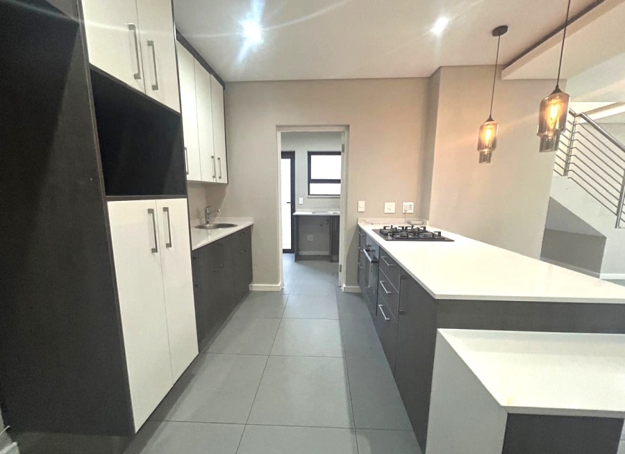 To Let 3 Bedroom Property for Rent in Craigavon Gauteng