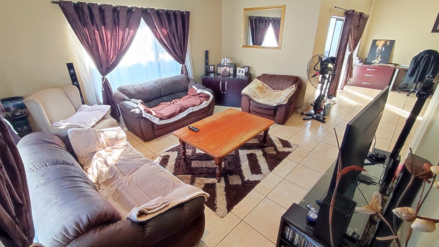 3 Bedroom Property for Sale in Amberfield Gauteng