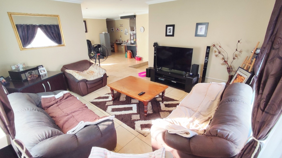 3 Bedroom Property for Sale in Amberfield Gauteng