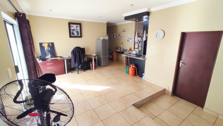 3 Bedroom Property for Sale in Amberfield Gauteng