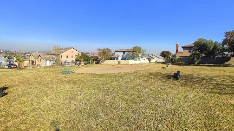 3 Bedroom Property for Sale in Amberfield Gauteng