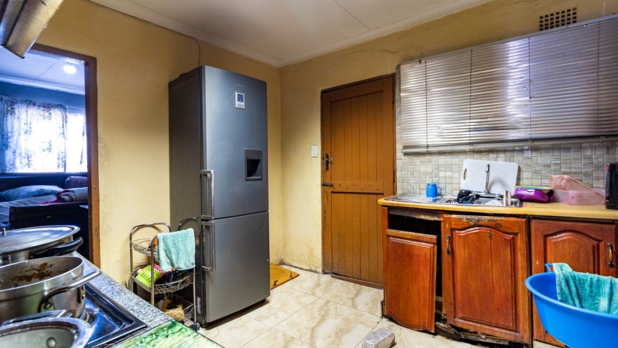 1 Bedroom Property for Sale in Jabulani Gauteng