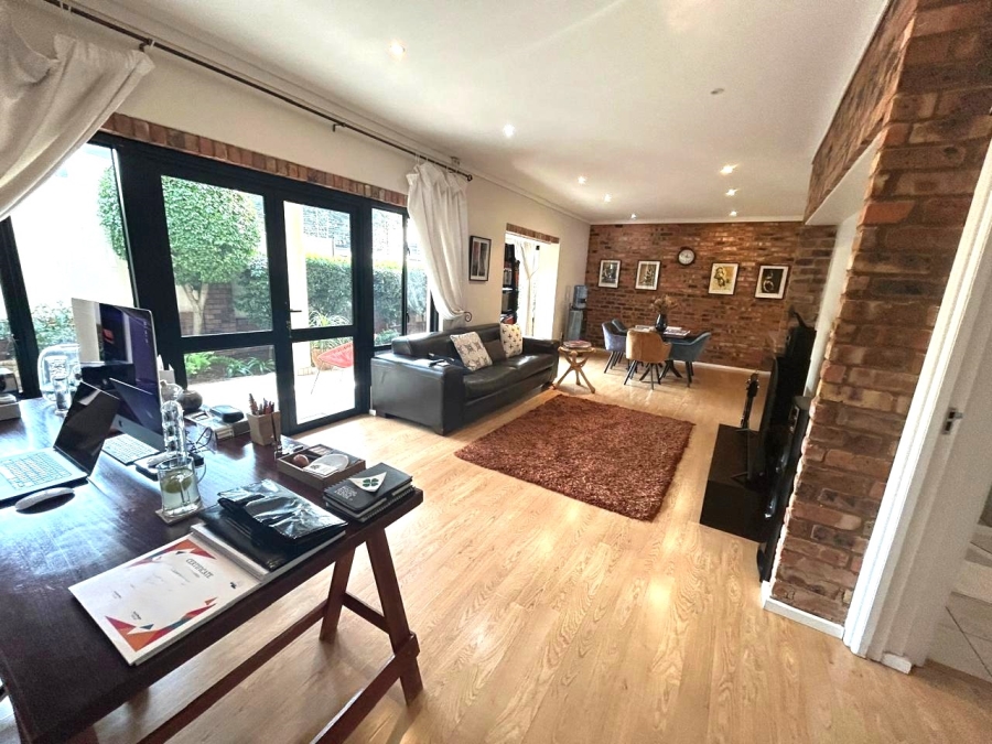 2 Bedroom Property for Sale in Morningside Gauteng