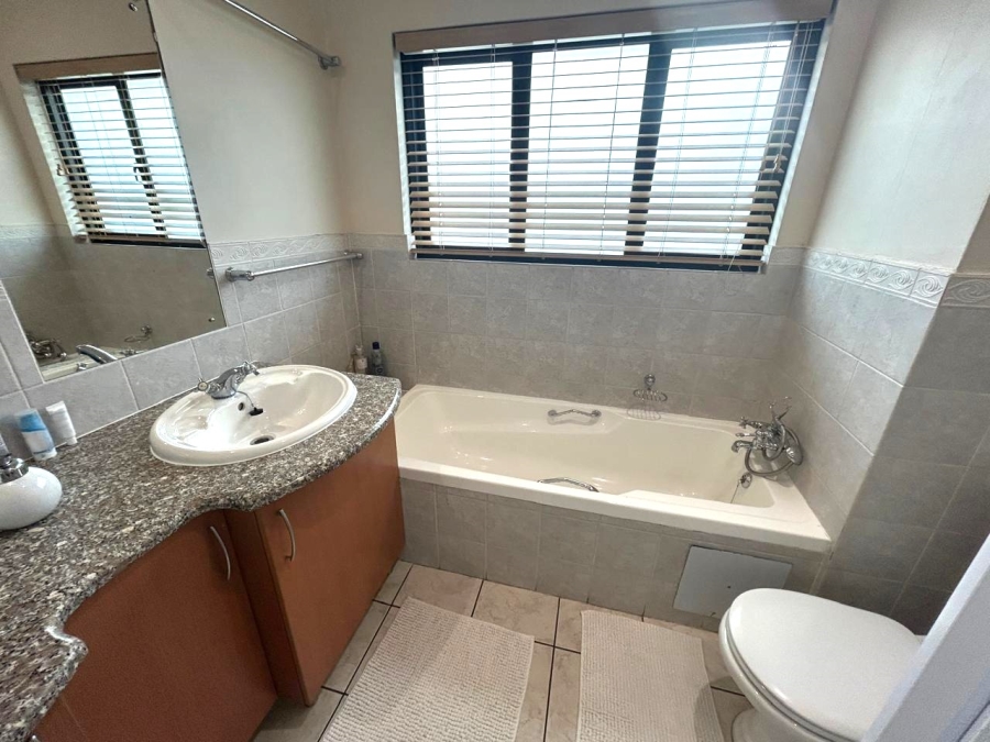 2 Bedroom Property for Sale in Morningside Gauteng