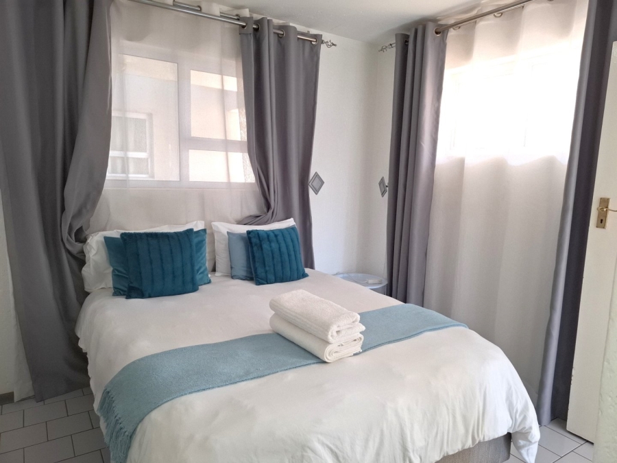 1 Bedroom Property for Sale in Sandton Central Gauteng