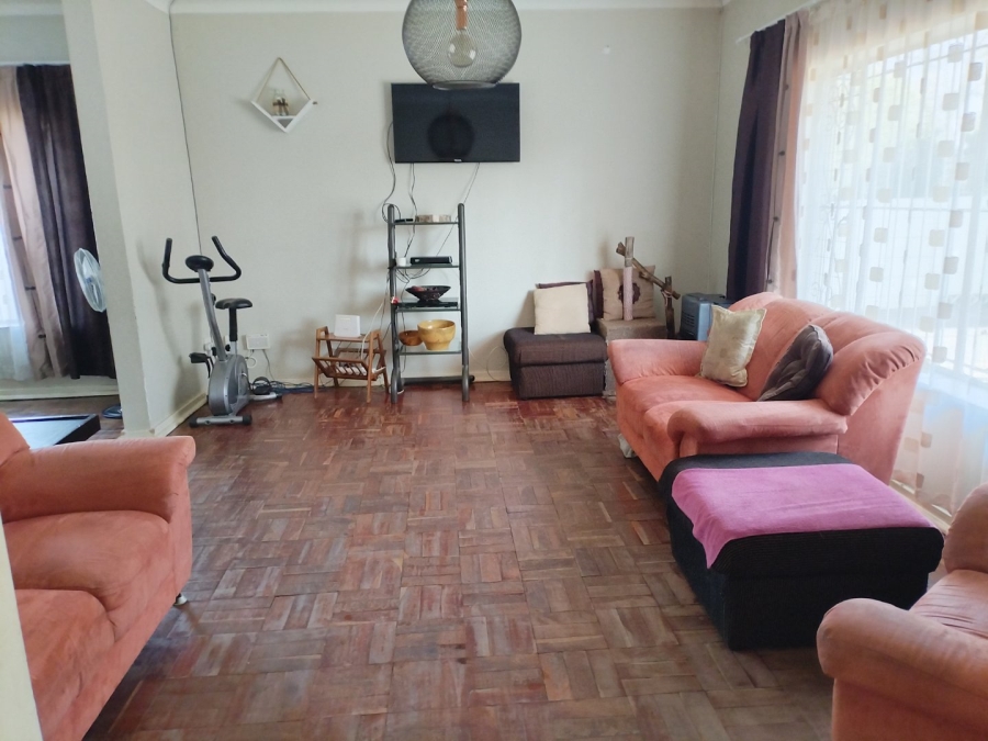 3 Bedroom Property for Sale in Selcourt Gauteng