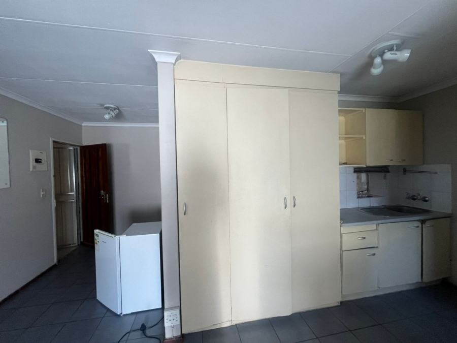 1 Bedroom Property for Sale in Hatfield Gauteng