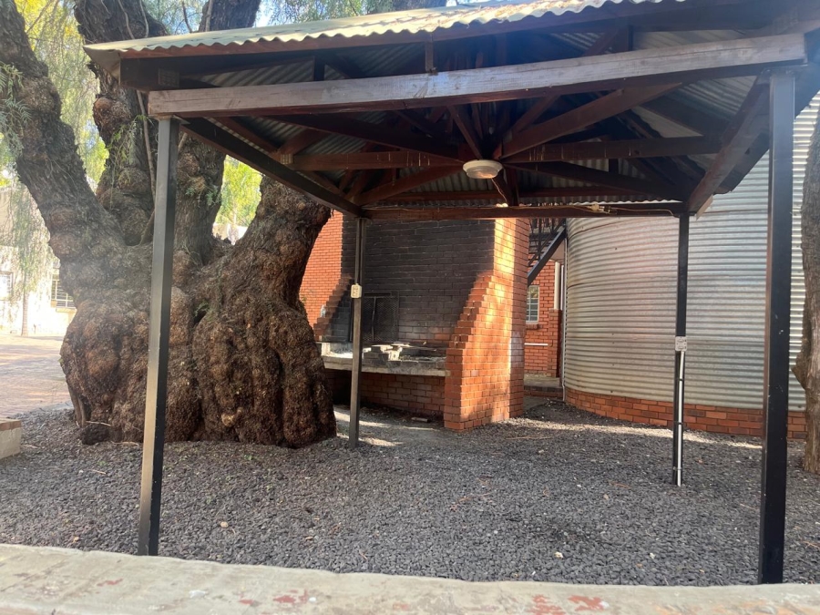 1 Bedroom Property for Sale in Hatfield Gauteng