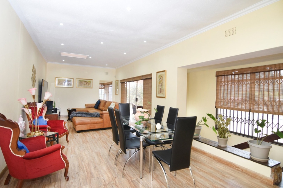 5 Bedroom Property for Sale in Bryanston Gauteng