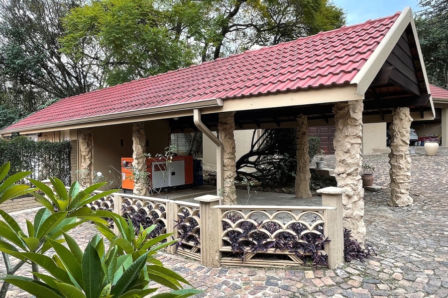 5 Bedroom Property for Sale in Bryanston Gauteng