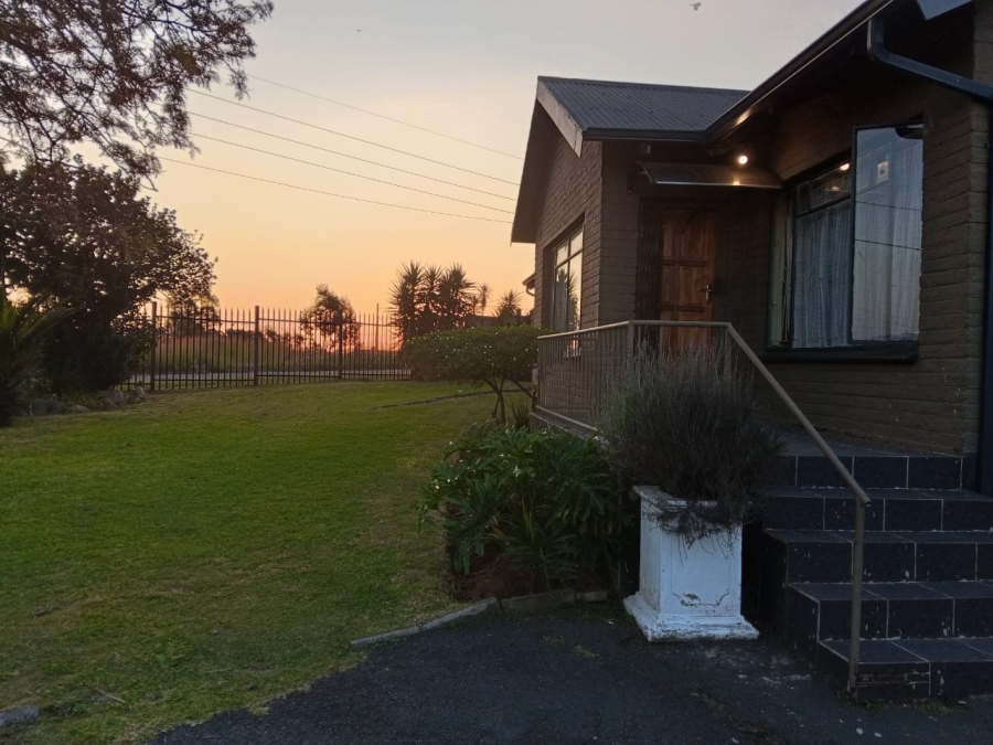 4 Bedroom Property for Sale in Quellerie Park Gauteng